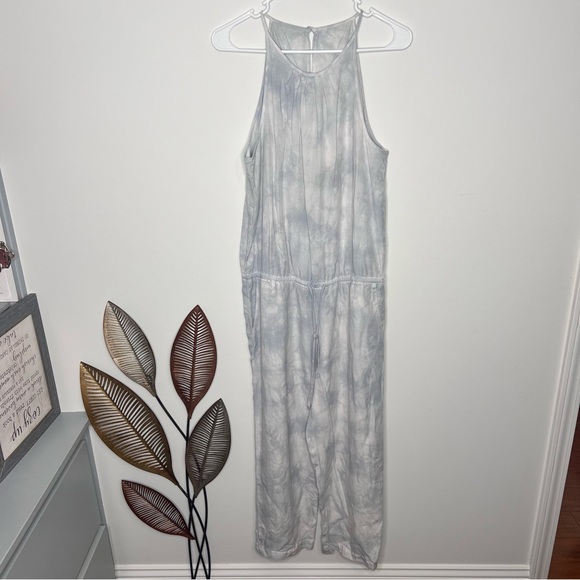 M20 Anthropologie Cloth & Stone Ice Blue Tie Dye Sleeveless Jumpsuit - Picture 1 of 5